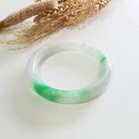 Translucent Brilliant Apple Green Jadeite Princess Round “Scenery” Bangle (JAC003360)