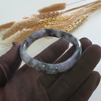 [Unique] Translucent Icy Black with Brilliant Lavender “Art-De-Squarera” Jadeite Bangle (JAC003256) 4