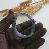 [Unique] Translucent Icy Black with Brilliant Lavender “Art-De-Squarera” Jadeite Bangle (JAC003256) 5