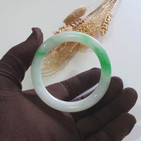 Translucent Brilliant Apple Green Jadeite Princess Round “Scenery” Bangle (JAC003360)