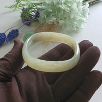 Translucent Yellow with Green Jadeite “Art-De-Squarera” Bangle (JAC003438)