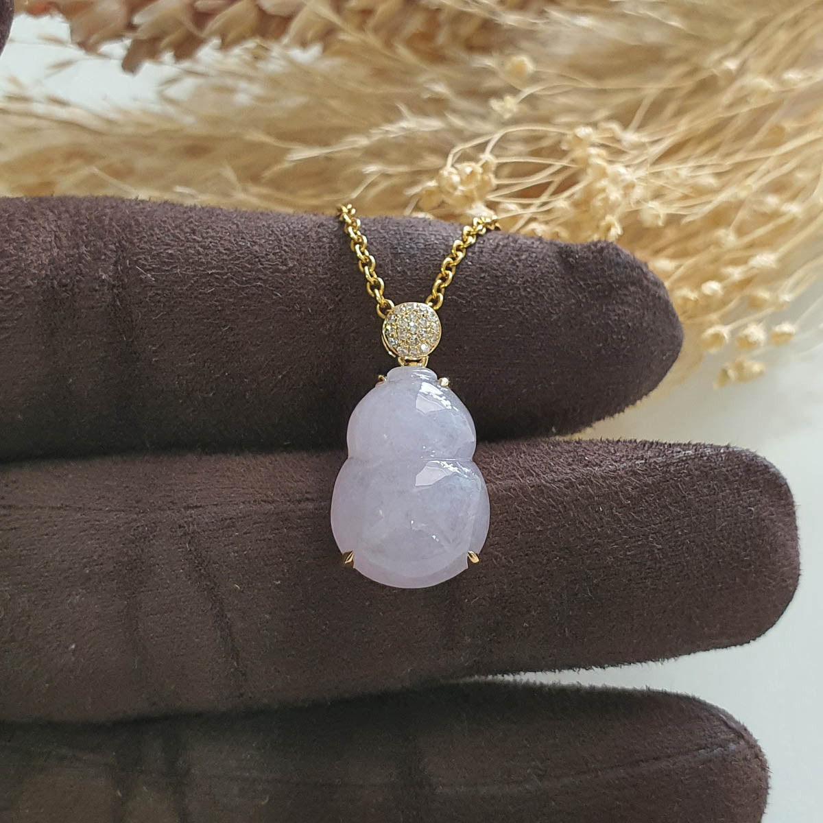 Translucent Icy Lavender Jadeite "Hulu’s Love" Pendant (JAB006932) 1